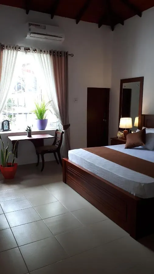 Bed & Breakfast Jal,Min Homestay Kandy
